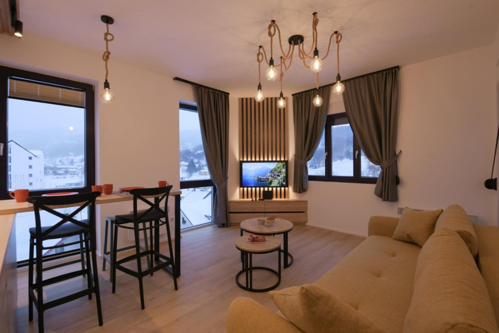 Snoopy Apartment